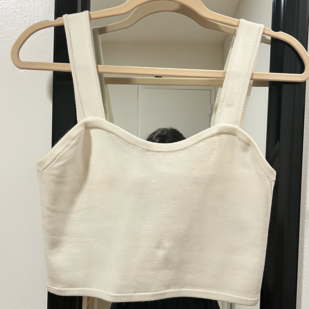 Aritzia cropped sweater tank